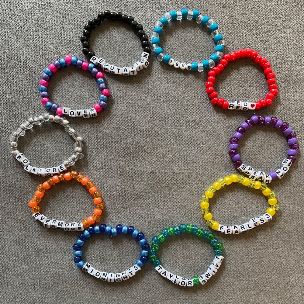 (8 inch) Handmade Eras Tour 10-pack Swiftie Friendship Bracelets